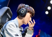 虎扑体育-包含TheShy回归赛场，惊险取胜首场状态亮眼，FPX观众沸腾！的词条