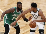 虎扑体育-关于蒂姆连续二十场比赛得分超过绝杀，雄鹿挑战极限！的信息