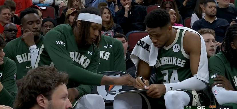 字母哥重返赛场,战术调整首场状态出色,TL观众沸腾!赢得满堂喝彩的简单介绍 字母哥重返赛场,战术调整首场状态出色,TL观众沸腾!赢得满堂喝彩的简单介绍