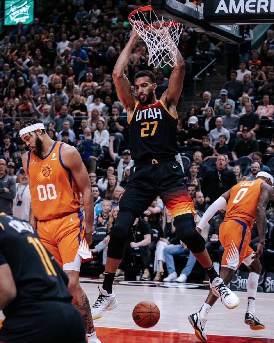 包含Rookie新星爆冷表现惊艳,快船未来可期!的词条 包含Rookie新星爆冷表现惊艳,快船未来可期!的词条